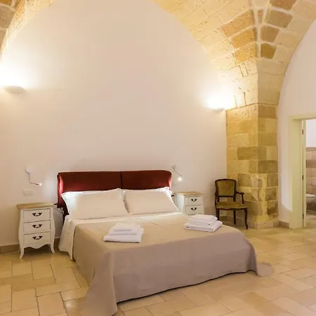 Donnantonietta - Nobile Dimora Bed & Breakfast 4*